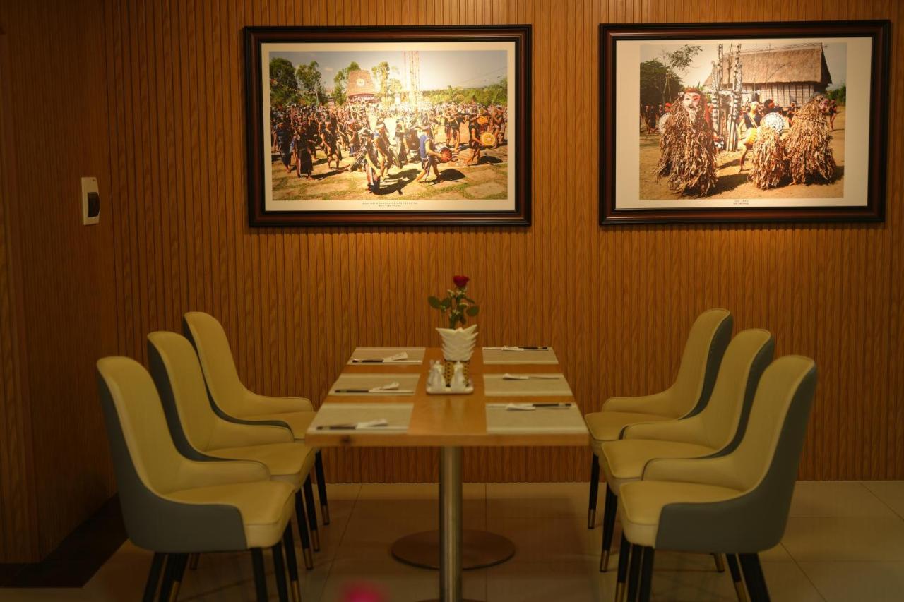 Pleiku Hotel Eksteriør billede